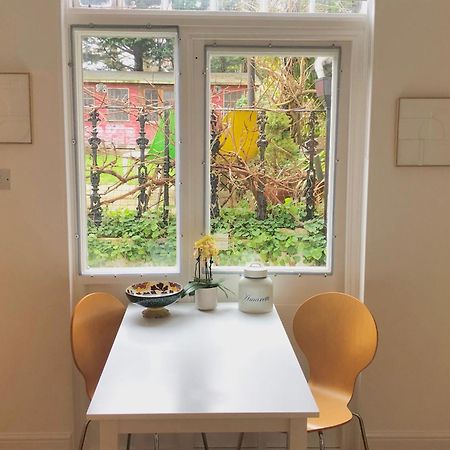 לונדון Spacious Comfortable Flat With Free Parking In East Finchley, Muswell Hill & Close To Alexandra Palace מראה חיצוני תמונה