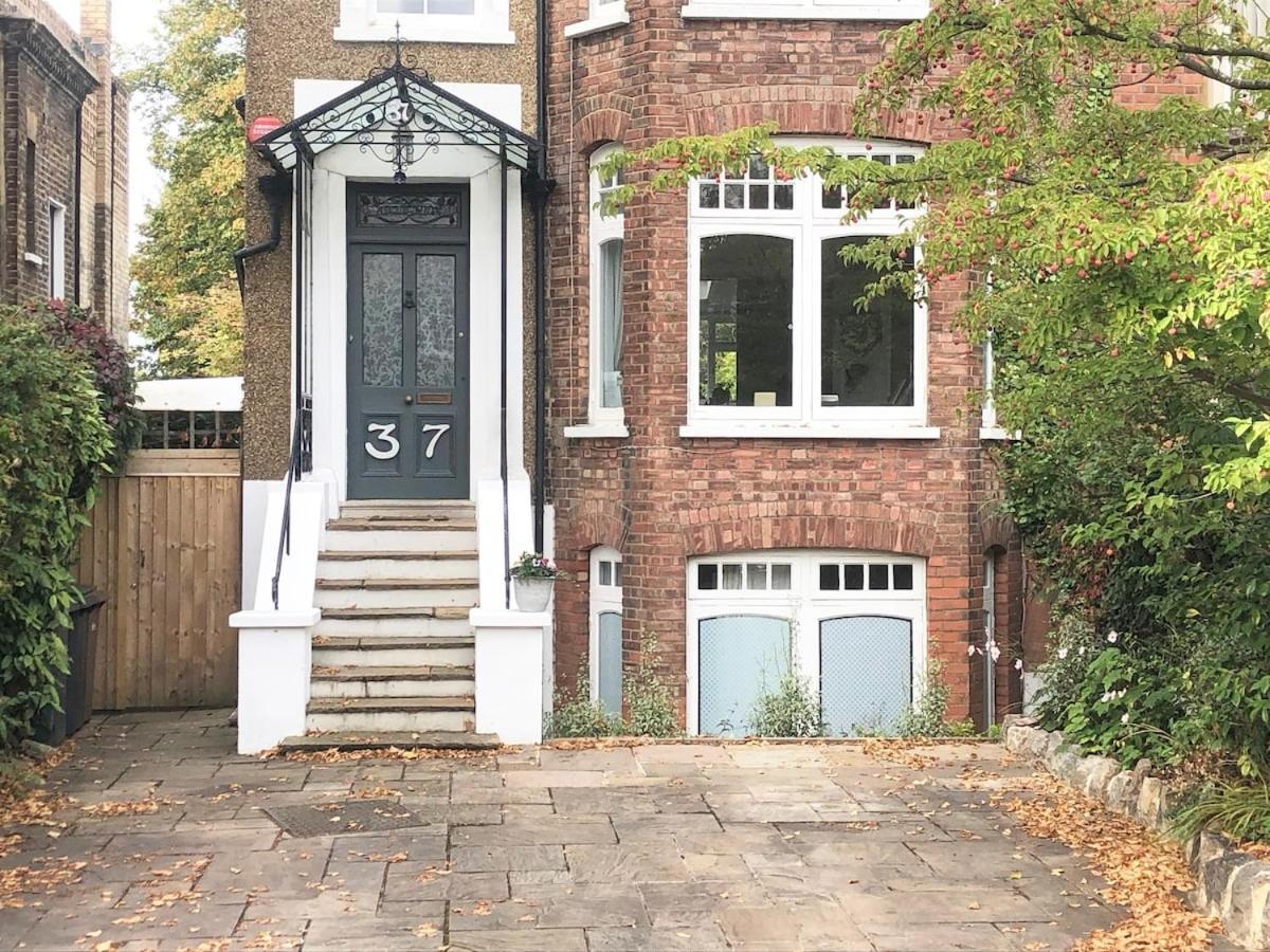 לונדון Spacious Comfortable Flat With Free Parking In East Finchley, Muswell Hill & Close To Alexandra Palace מראה חיצוני תמונה