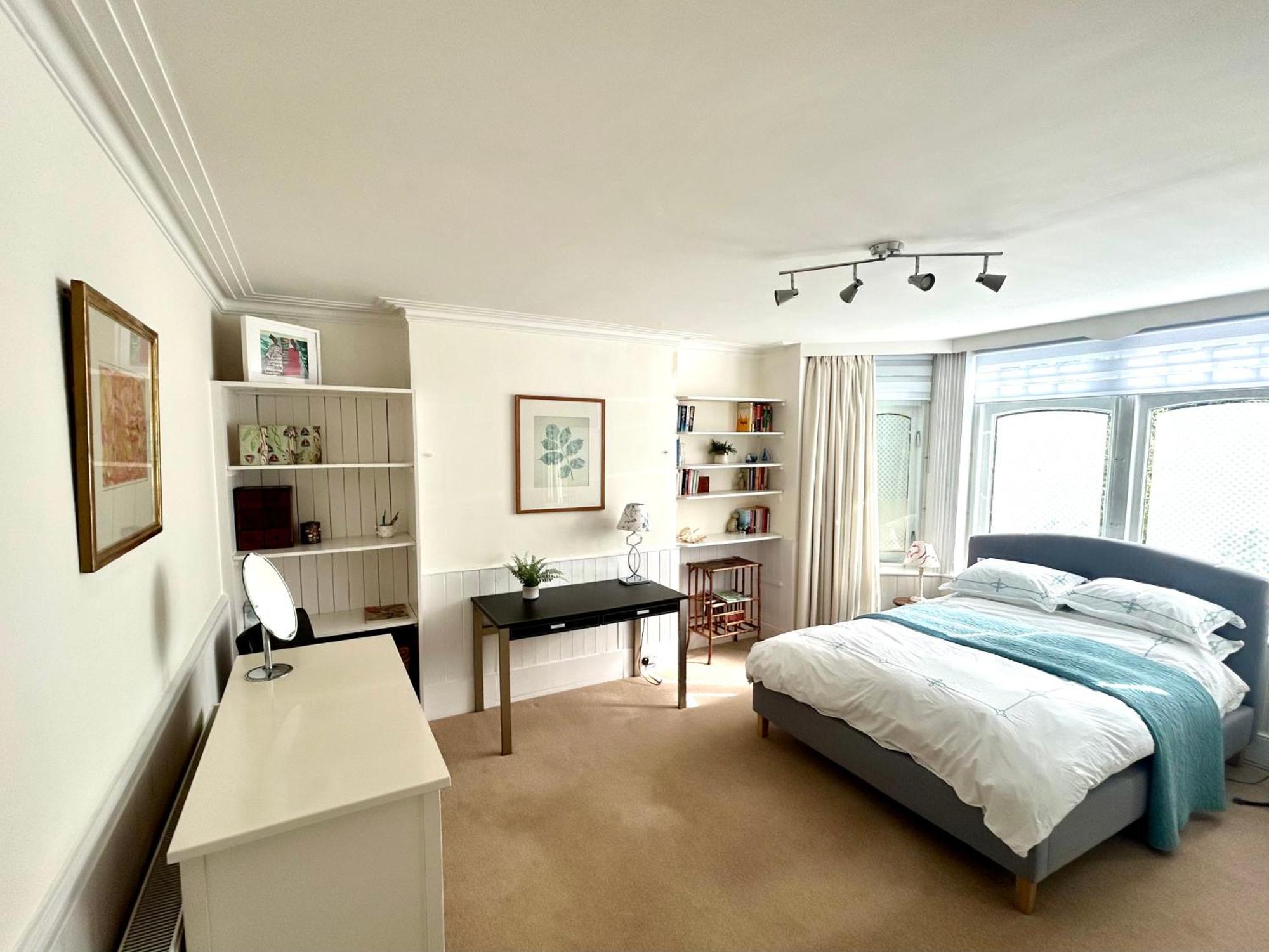 לונדון Spacious Comfortable Flat With Free Parking In East Finchley, Muswell Hill & Close To Alexandra Palace מראה חיצוני תמונה